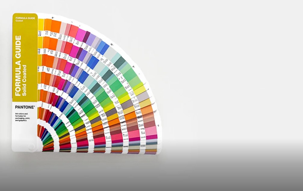 Как часто нужно менять бумажные палитры Pantone: эксперты рекомендуют 12–18 месяцев Как часто нужно менять бумажные палитры Pantone: эксперты рекомендуют 12–18 месяцев