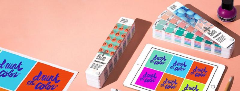 Компания Pantone представляет 112 новых цветов, полностью отражающих невероятные возможности современного дизайна